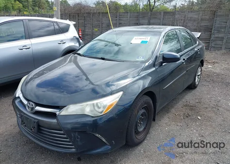 2015 Toyota Camry Le z USA, uszkodzony, nr VIN 4T4BF1FK9FR462131